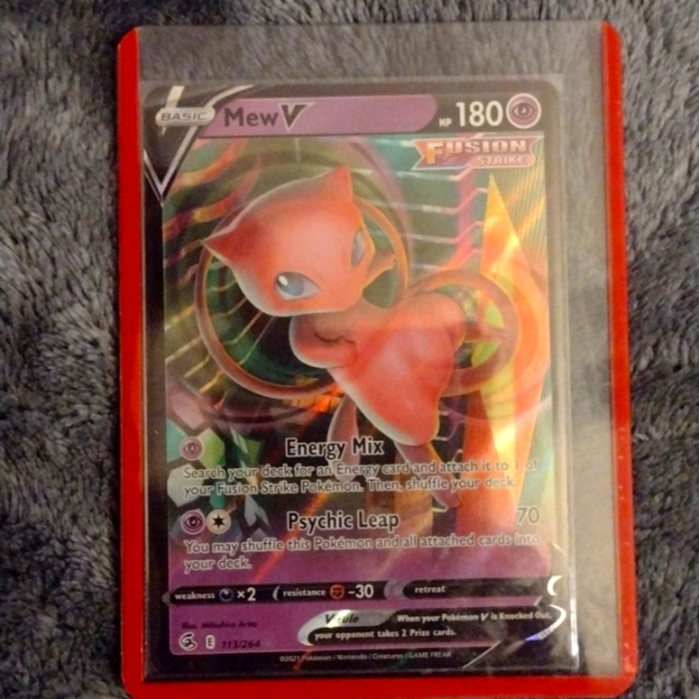 POKEMON 2021 MEW V HOLOGRAPHIC fusion strike#113.in case.perfect condition